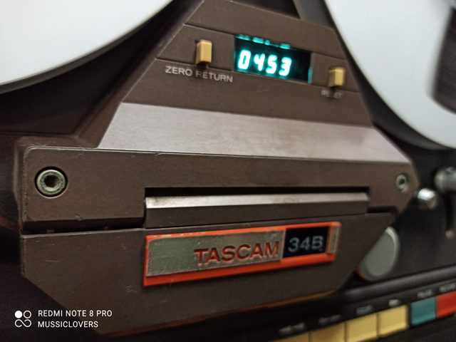 http://www.mussiclovers.com/wp-content/uploads/tascam-34b-1983-professional-8-track-vintage-open-reel-recorder/03.jpg